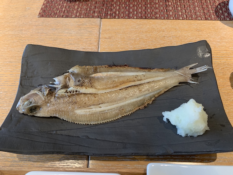 和朝食のカレイ