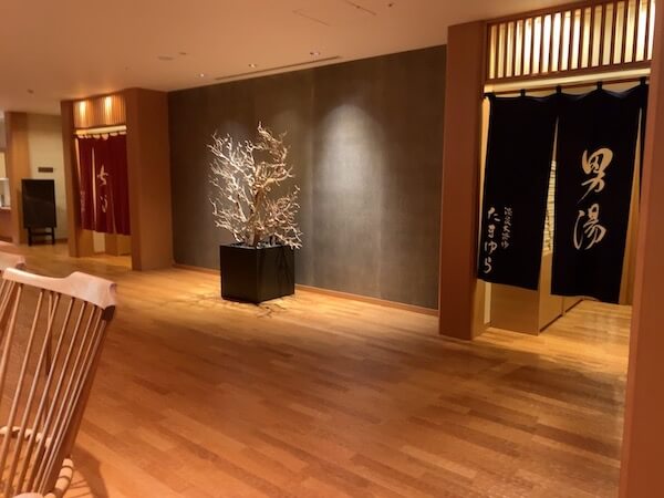 箱根翡翠の大浴場