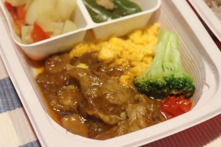 ママの休食のビーフストロガノフ